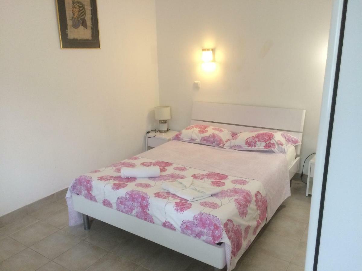 Appartements La Mangouste แซ็งต์-แมกซีม ภายนอก รูปภาพ